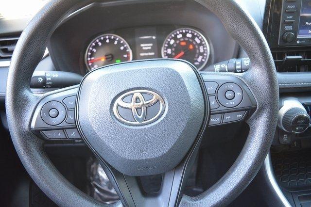 Toyota RAV4 XLE FWD (Natl) 2022