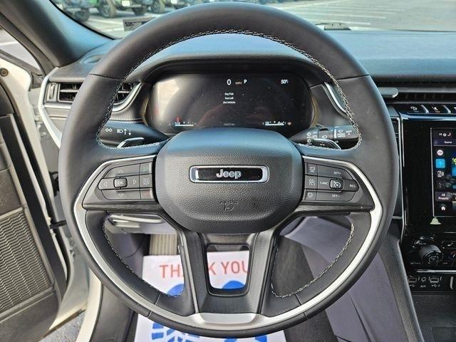 Jeep Grand Cherokee Laredo 4x2 2025