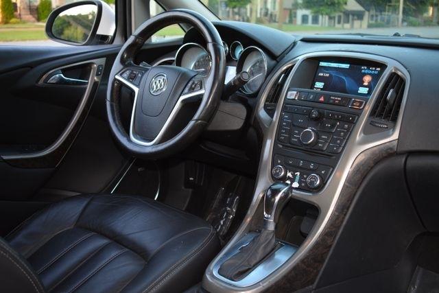 Buick Verano 4dr Sdn Leather Group 2015