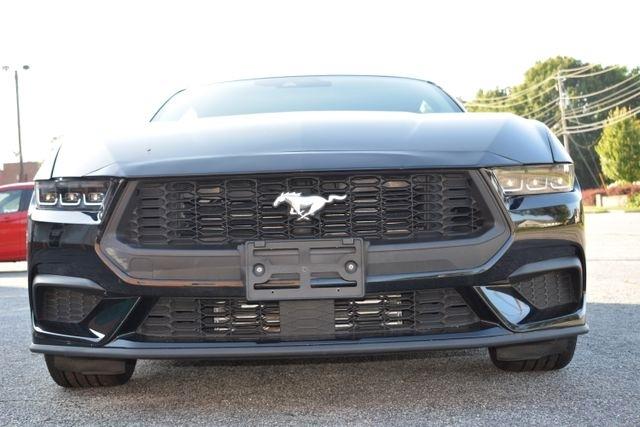 Ford Mustang EcoBoost Fastback 2024