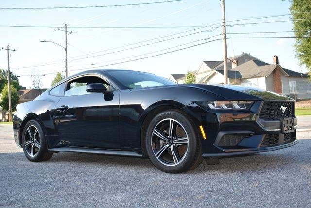 Ford Mustang EcoBoost Fastback 2024