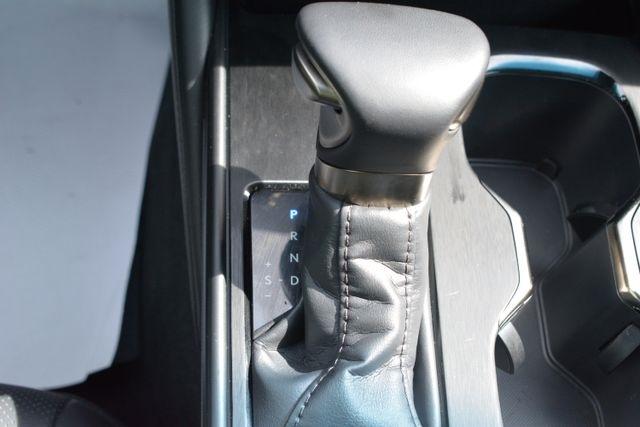 Lexus ES ES 300h FWD 2025
