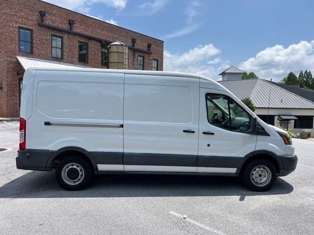 Ford Transit Van T-150 148" Med Rf 8600 GVWR Sliding RH Dr 2018