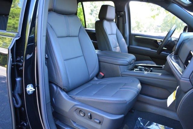 Chevrolet Tahoe 4WD 4dr RST 2026