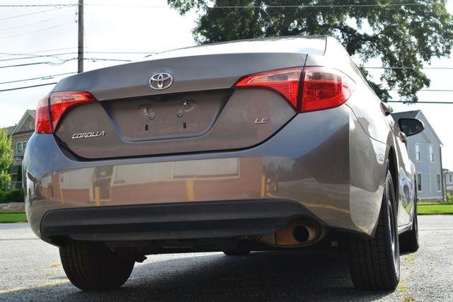 Toyota Corolla XLE CVT (Natl) 2019