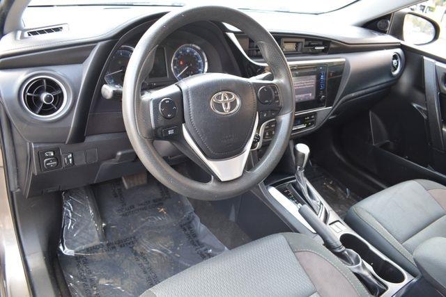 Toyota Corolla XLE CVT (Natl) 2019