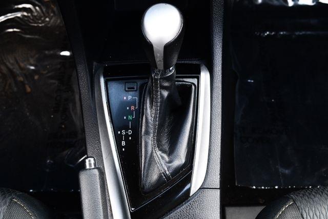 Toyota Corolla XLE CVT (Natl) 2019
