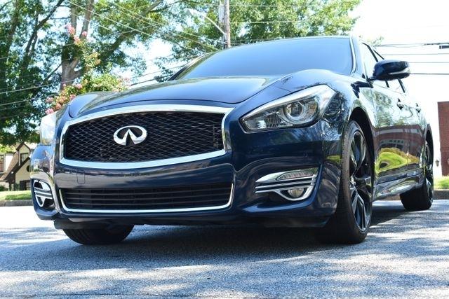 Infiniti Q70L 3.7 RWD 2017