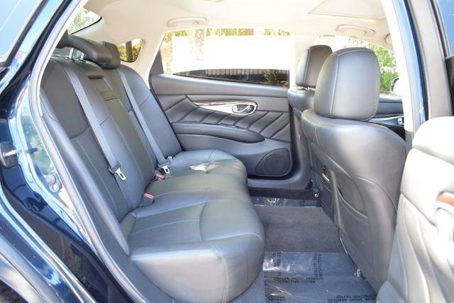 Infiniti Q70L 3.7 RWD 2017