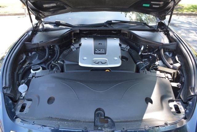 Infiniti Q70L 3.7 RWD 2017