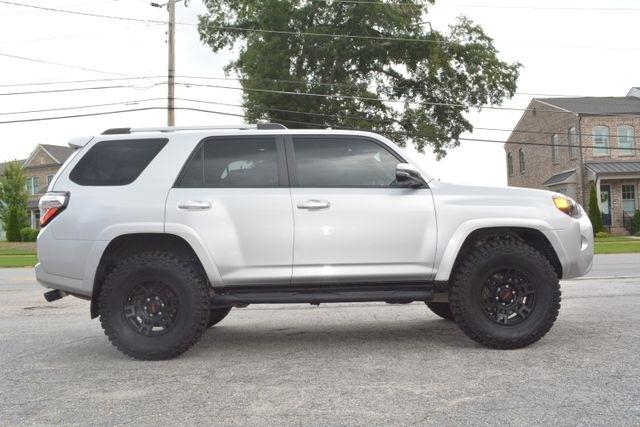 Toyota 4Runner SR5 Premium 4WD (Natl) 2023