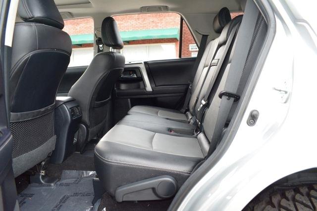 Toyota 4Runner SR5 Premium 4WD (Natl) 2023
