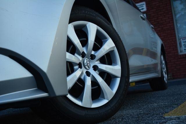 Toyota Corolla LE CVT (Natl) 2024