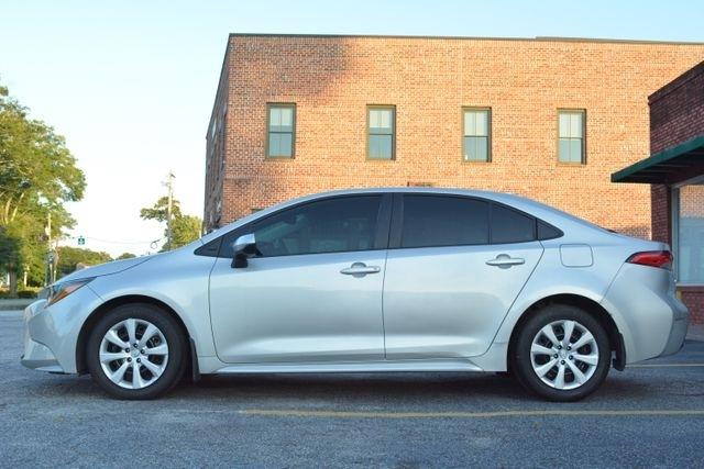 Toyota Corolla LE CVT (Natl) 2024