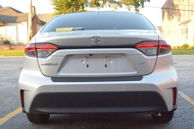 Toyota Corolla LE CVT (Natl) 2024