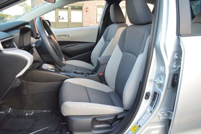 Toyota Corolla LE CVT (Natl) 2024