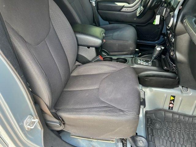 Jeep Wrangler Unlimited 4WD 4dr Sport 2014