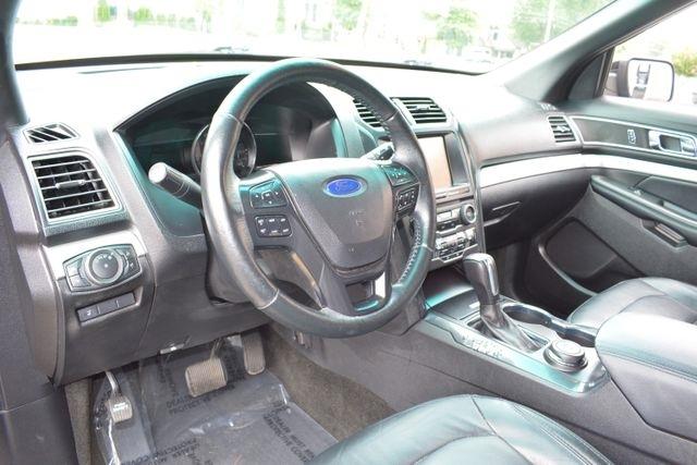 Ford Explorer XLT 4WD 2017