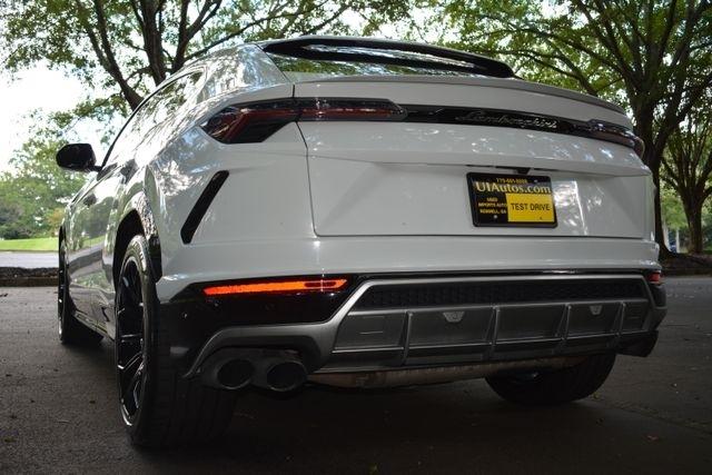 Lamborghini Urus AWD 2020