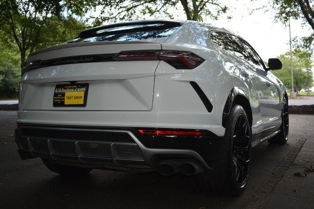 Lamborghini Urus AWD 2020