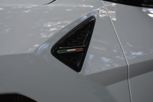 Lamborghini Urus AWD 2020