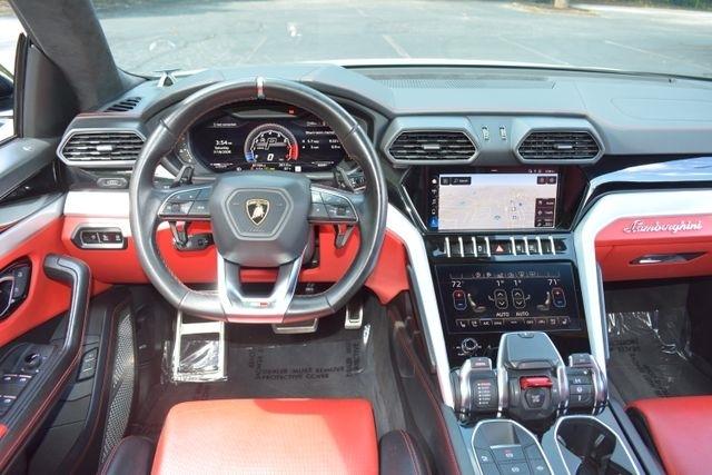 Lamborghini Urus AWD 2020