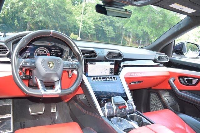 Lamborghini Urus AWD 2020