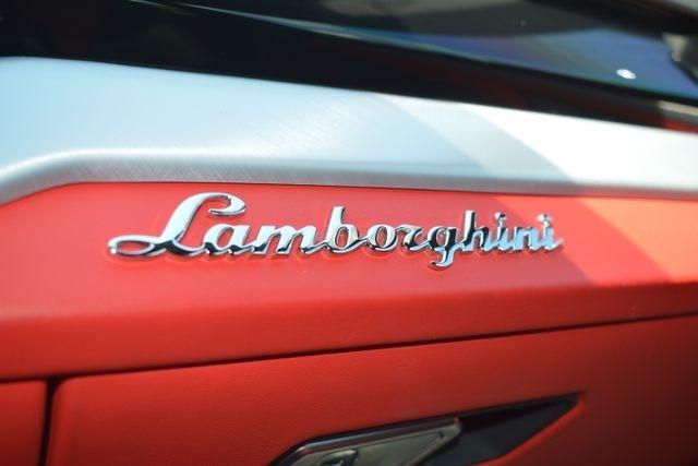 Lamborghini Urus AWD 2020