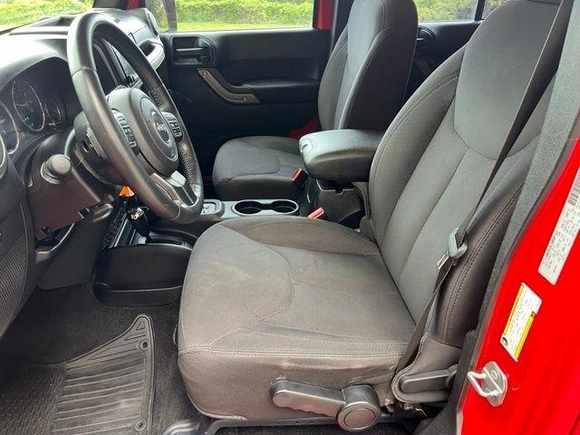Jeep Wrangler Unlimited 4WD 4dr Sport 2015