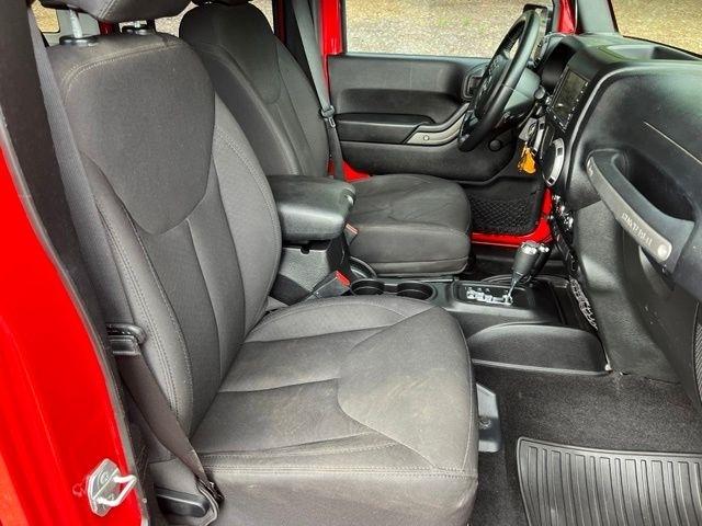 Jeep Wrangler Unlimited 4WD 4dr Sport 2015
