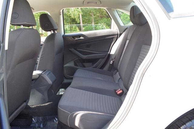 Volkswagen Jetta S Auto 2024
