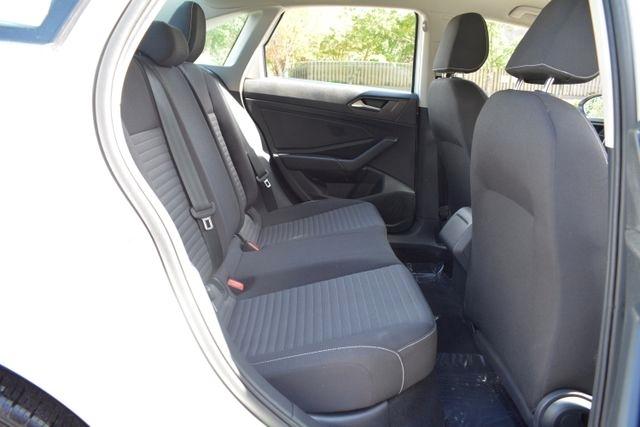 Volkswagen Jetta S Auto 2024