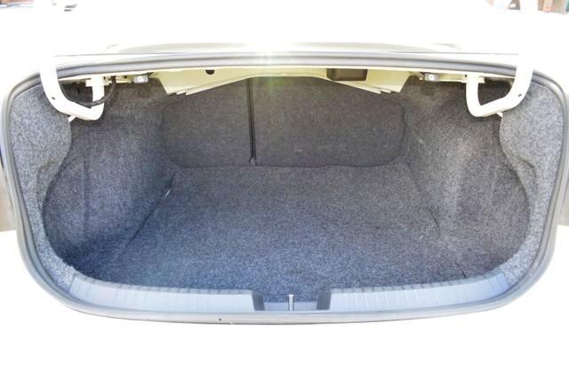 Volkswagen Jetta S Auto 2024