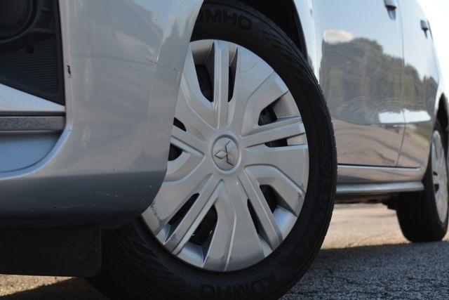 Mitsubishi Mirage ES CVT 2024