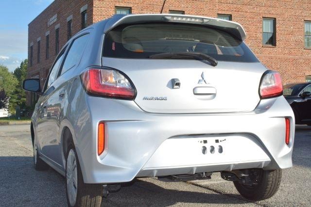 Mitsubishi Mirage ES CVT 2024