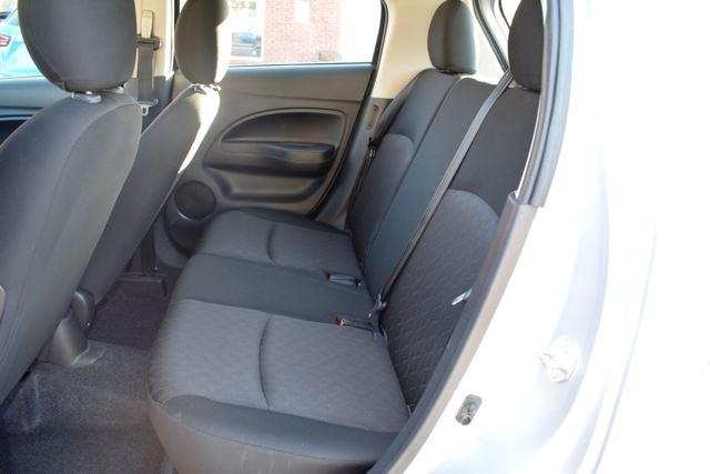 Mitsubishi Mirage ES CVT 2024