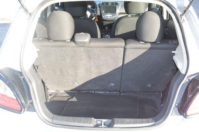 Mitsubishi Mirage ES CVT 2024