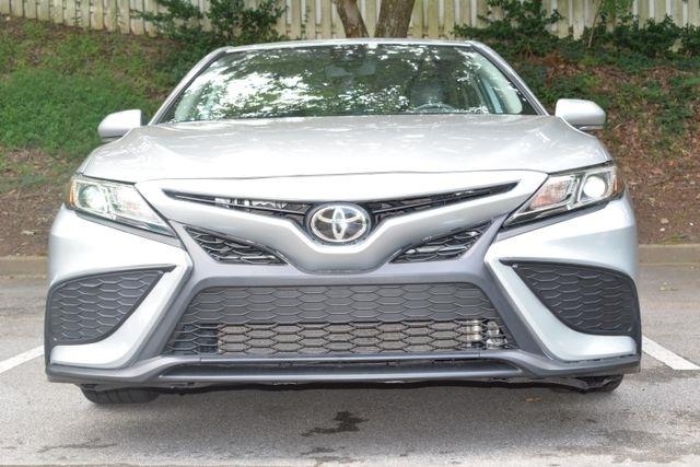 Toyota Camry Hybrid SE Nightshade CVT (Natl) 2023
