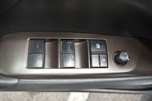 Toyota Camry Hybrid SE Nightshade CVT (Natl) 2023