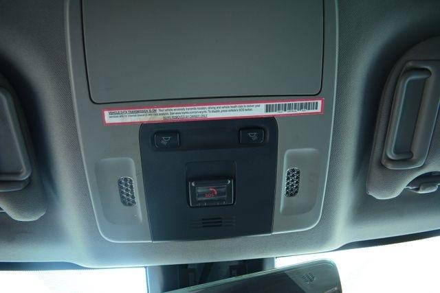 Toyota Camry Hybrid SE Nightshade CVT (Natl) 2023