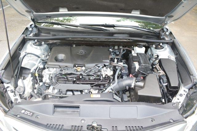 Toyota Camry Hybrid SE Nightshade CVT (Natl) 2023
