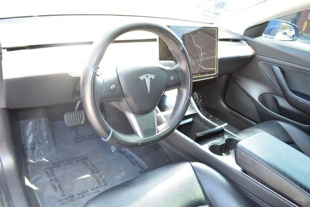 Tesla Model 3 Standard Range RWD 2020