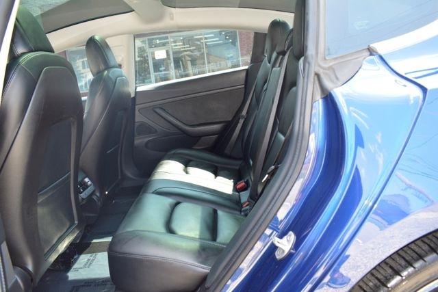 Tesla Model 3 Standard Range RWD 2020