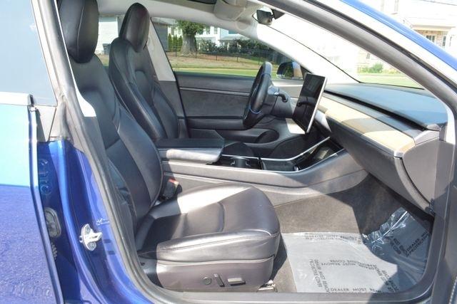 Tesla Model 3 Standard Range RWD 2020