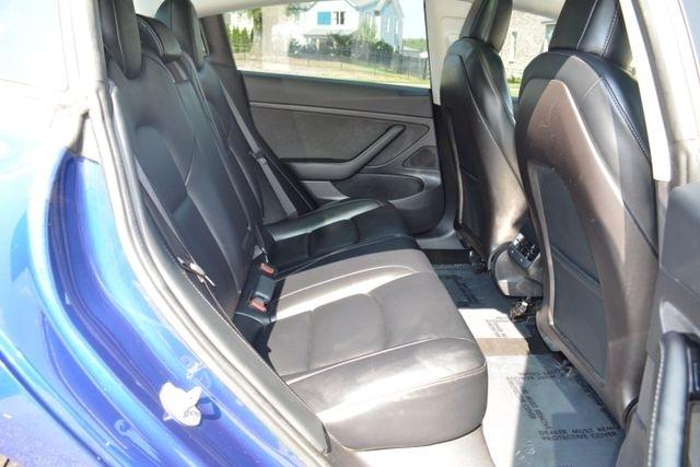 Tesla Model 3 Standard Range RWD 2020