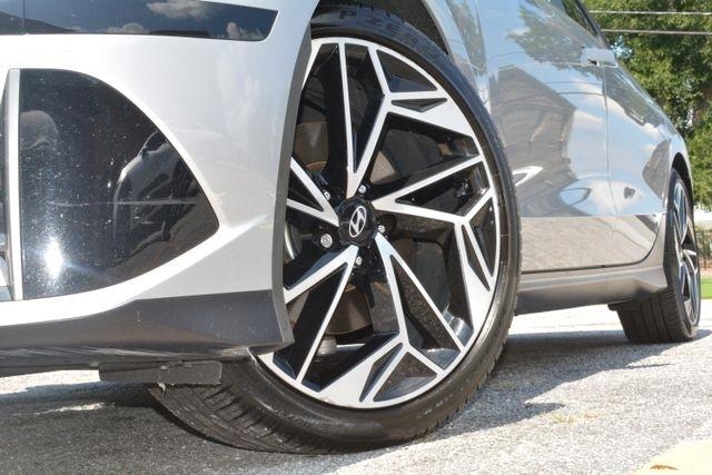 Hyundai Ioniq 6 SEL RWD 2025
