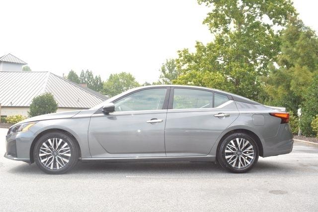 Nissan Altima SV FWD 2025
