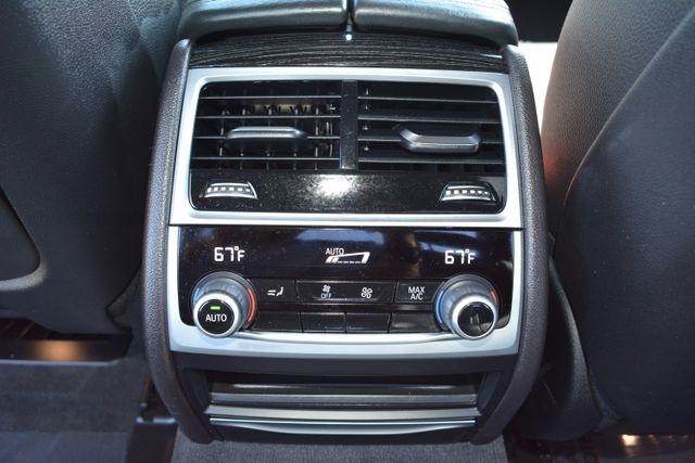 BMW 7 Series 740i Sedan 2022