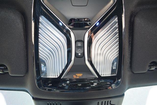 BMW 7 Series 740i Sedan 2022