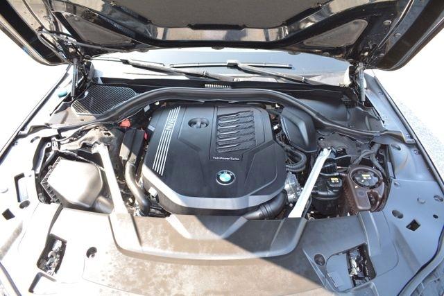 BMW 7 Series 740i Sedan 2022